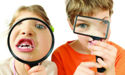 kids with magnifying glass magnifying glasses